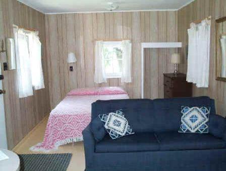 Bayfield River Cottage Colony Inc Bluewater Rum bild